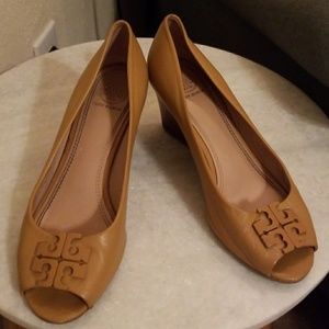 Tory Burch Beige Wedges